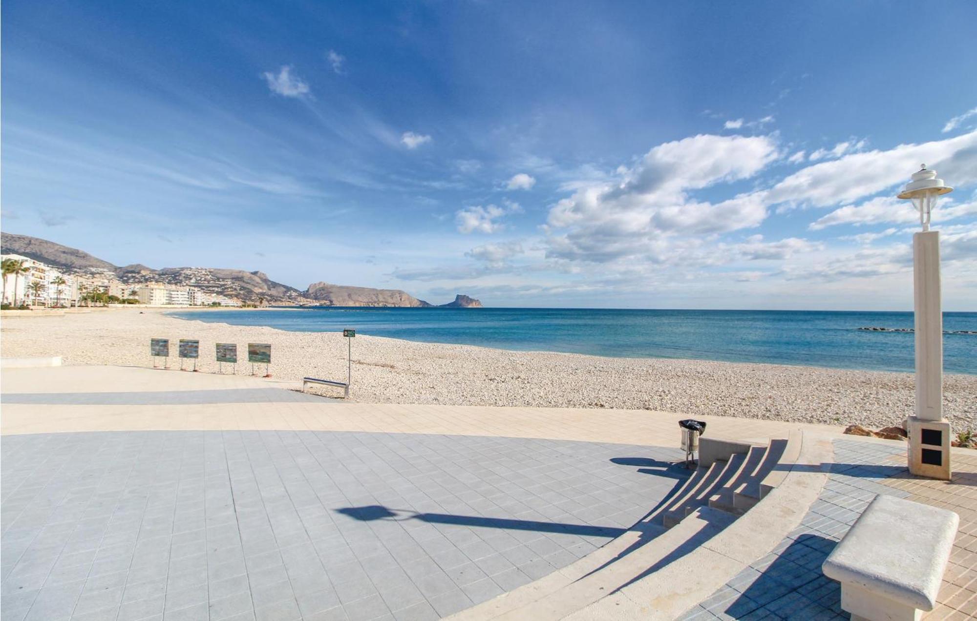 Amazing Apartment In Altea With Kitchen Екстер'єр фото